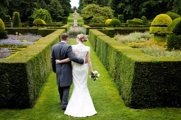 natural stylish wedding portraits