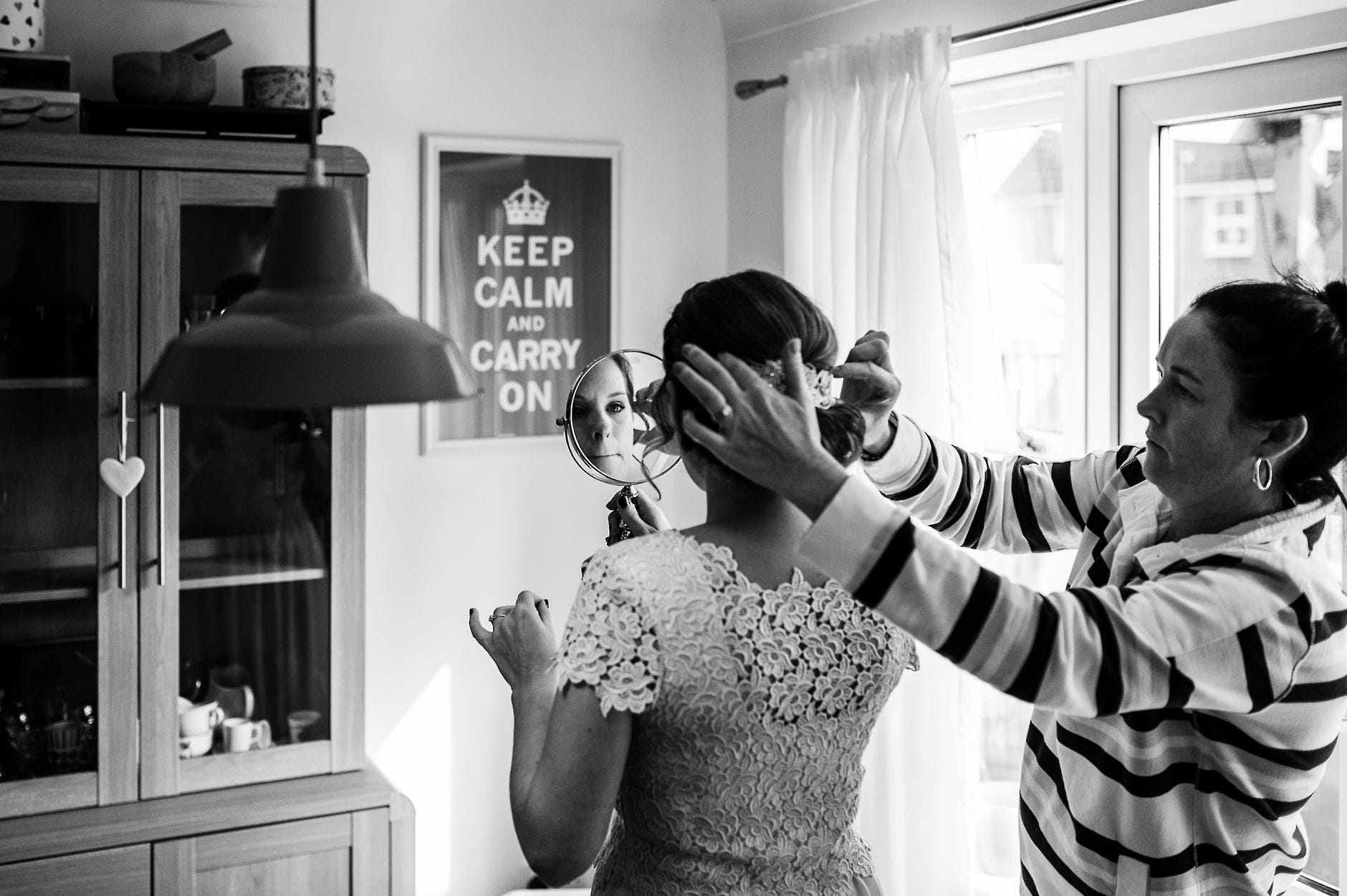 relaxed photography at home during bridal prep